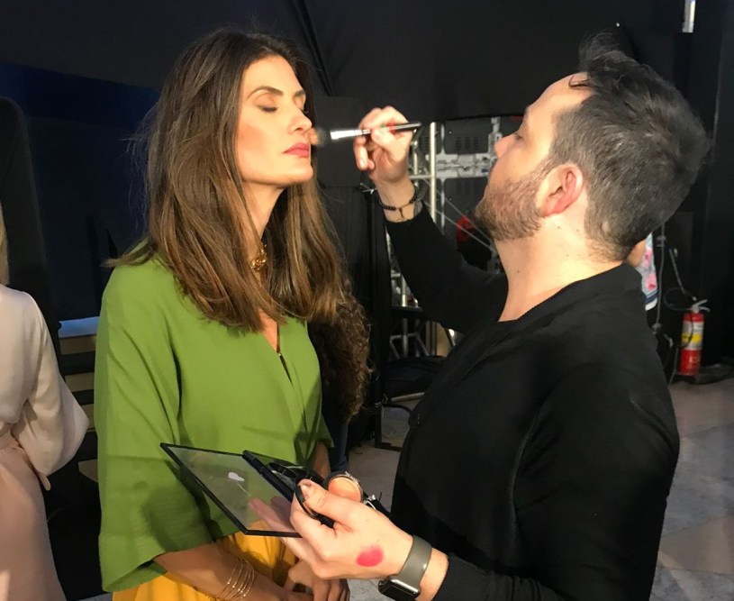 expert em maquiagem artística